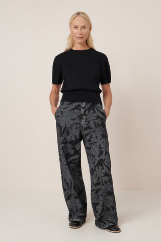 Silhouette Top | Black