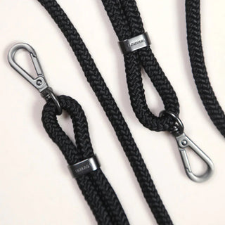 Noah Strap | Noir