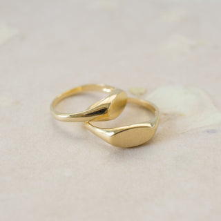 Wyatt Signet | Gold