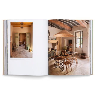 Côte D'Azur Living: The Residences and Interiors of the French Riviera