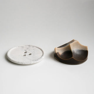 Bouton Plate
