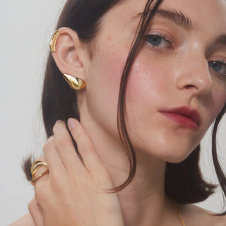 Lobe Earrings | Gold