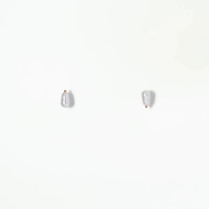 Irregular Pearl Earrings (Single)